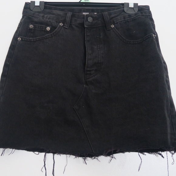 Black Glassons denim skirt 🦋 - Picture 2 of 4